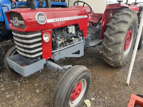 Massey Ferguson 188